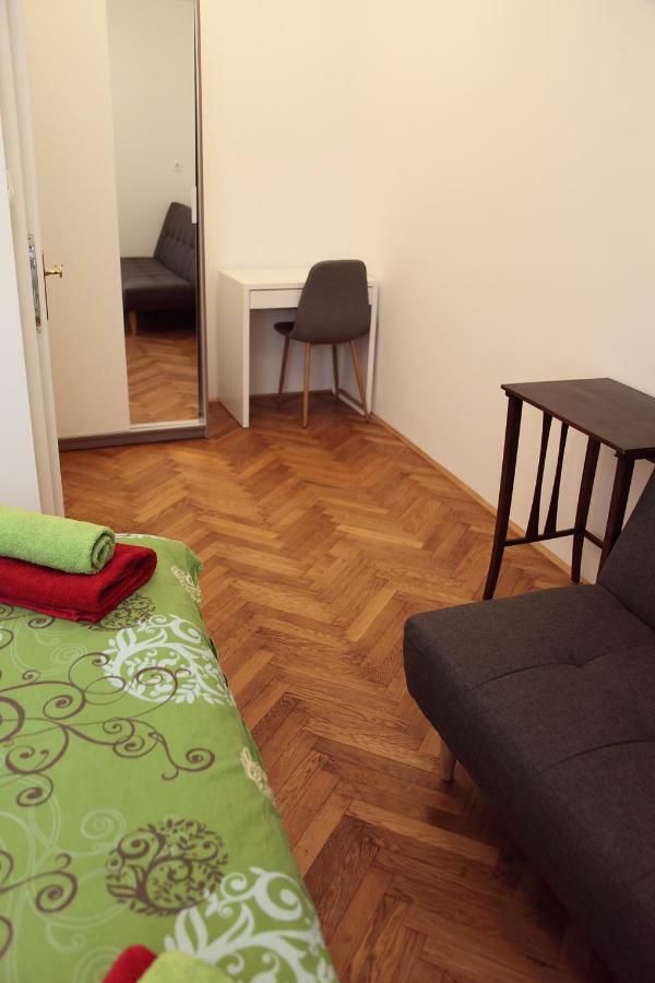 Writer'S Place Hotell Ljubljana Exteriör bild