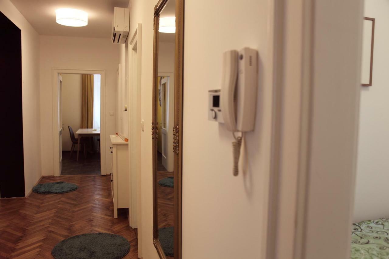 Writer'S Place Hotell Ljubljana Exteriör bild
